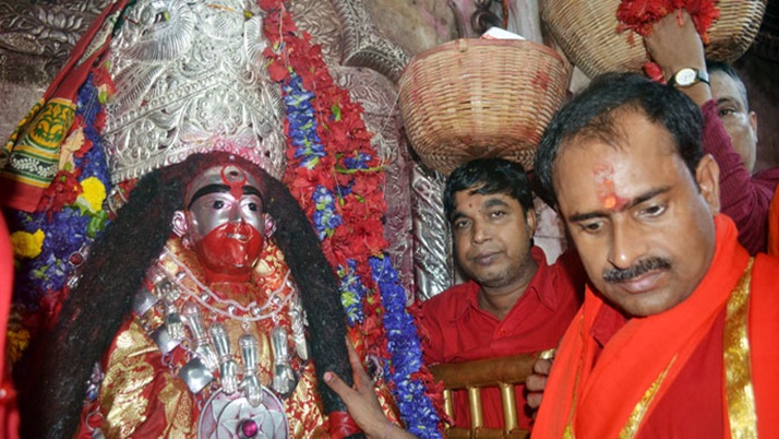 The date of birth of Maa Tara  was celebrated in a grand procession at Tarapith