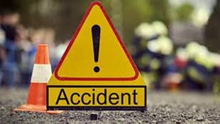 Woman dies in road accident, battlefield Kadapara