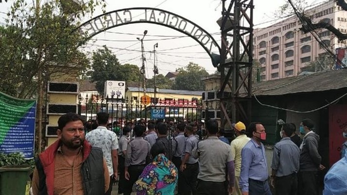 Barred from attending work despite appointment letter,  Demonstration at Alipore Zoo