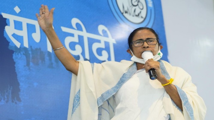 Tmc supremo mamata banerjee inaugurated uttorbanga utsab in siliguri