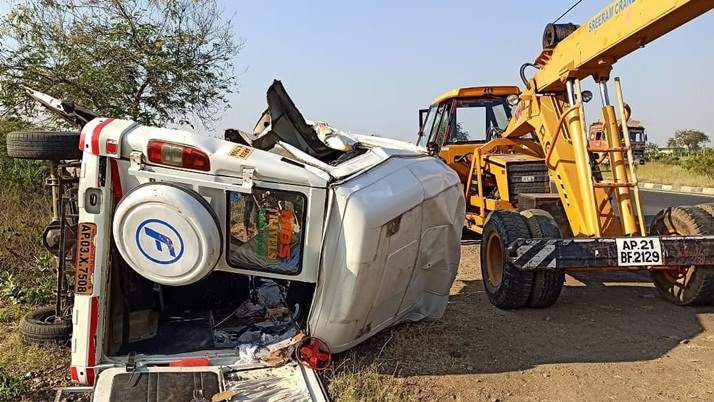 14 killed in tragic road accident in Andhra Pradesh at dawn