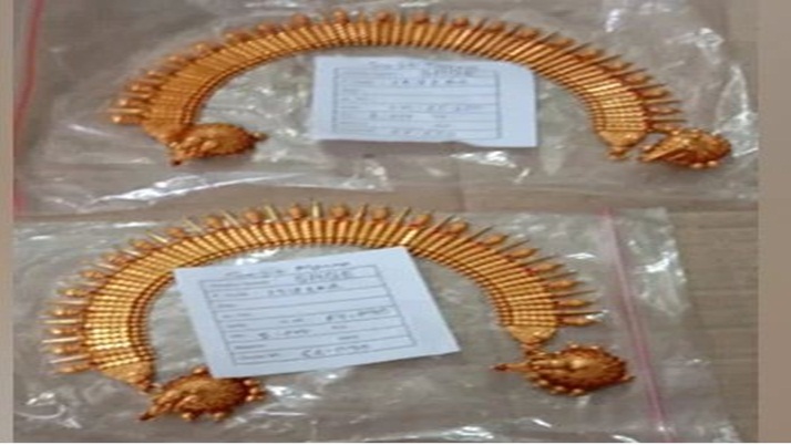 Lots of jewelry recovered at Dumdum metro station