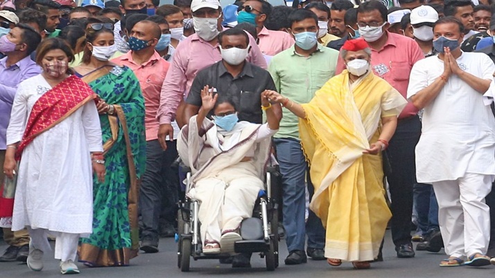 Mamta Bannerjee road show in North Kolkata on the holy day of Boishakh, accompanied by Jaya