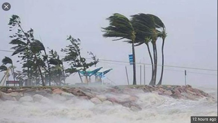 Karnataka, Kerala 6 die in cyclone Takat