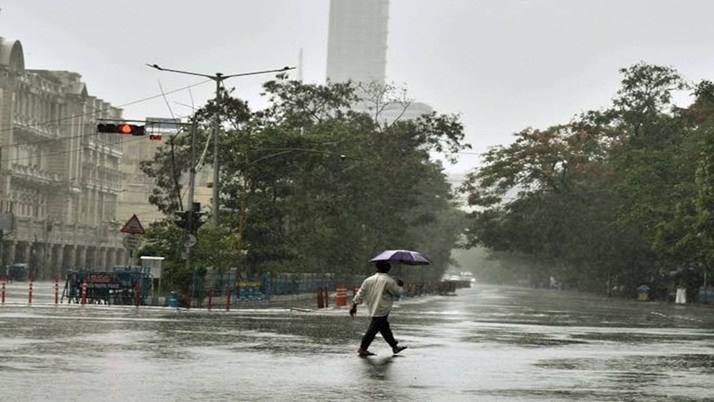 Weather: South Bengal has been getting wet since morning due to low pressure