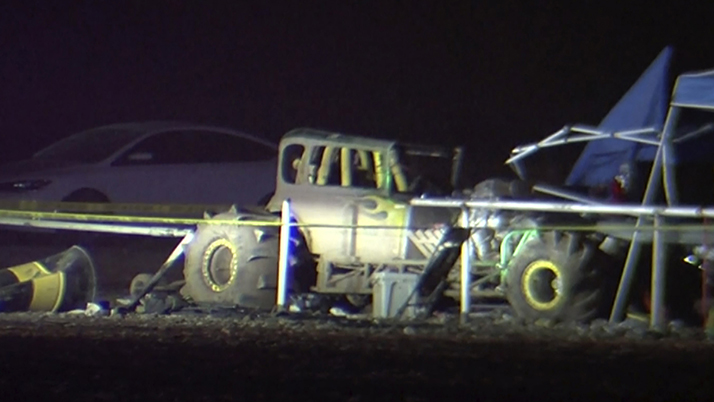 1 dead, 8 injured after car crashes into crowd at Texas mud racing event