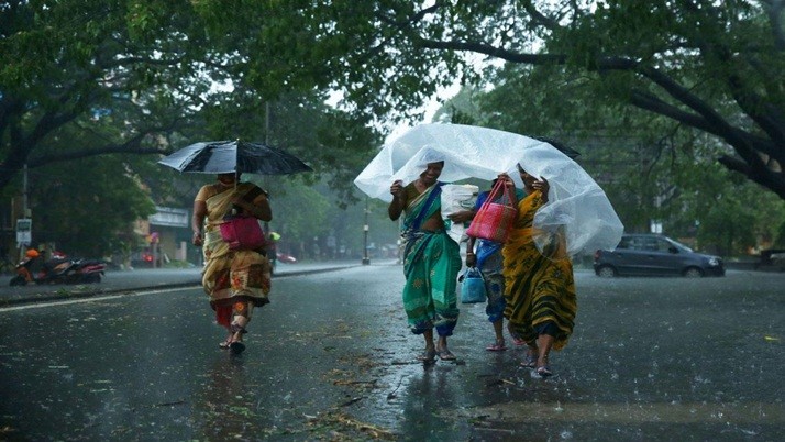 Low pressure is being created in the Bay of Bengal by cutting off the scorching heat