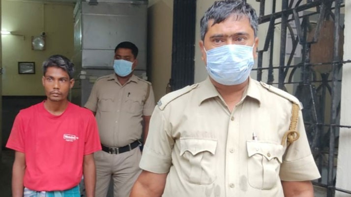 Police are investigating the arrest of a Bangladeshi infiltrator at bhatar