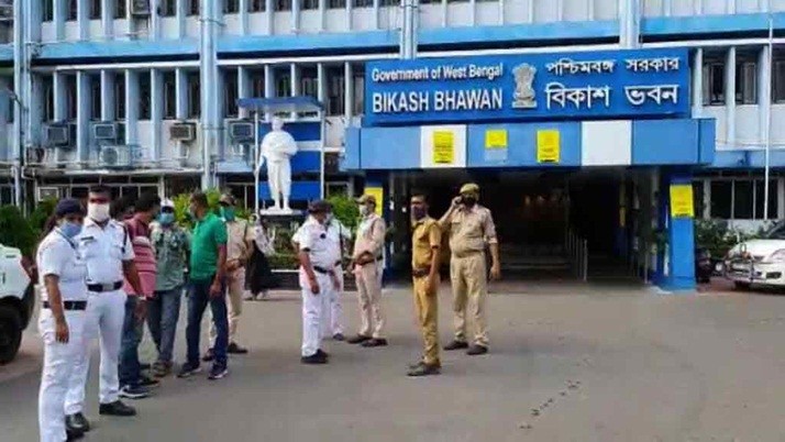 5 teachers tried to commit suicide by consuming poison in front of Bikash Bhaban