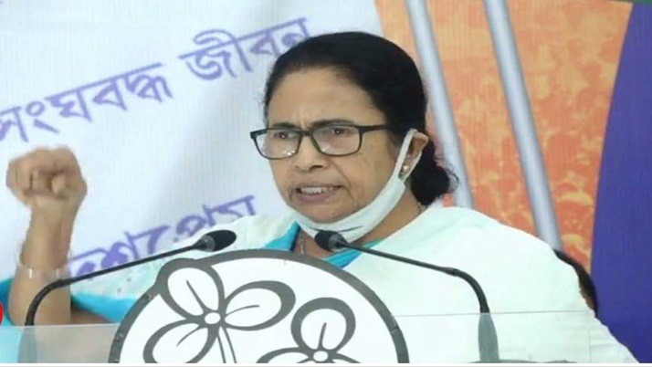 Mamata Banerjee's roar to fight politically without letting the agency go