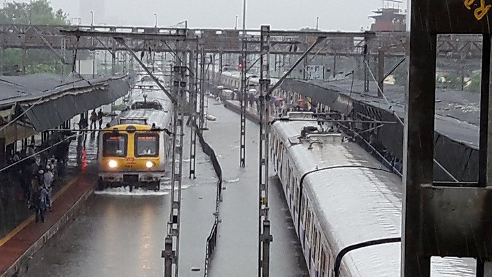 Waterlogged Carshed: Howrah and Tikiapara carshed submerged in torrential rains, multiple trains canceled