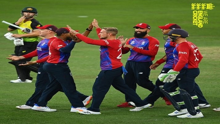 England beat Australia by 8 wickets on the way to the semi-finals