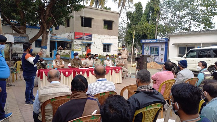 After the bank robbery in the city Burdwan, the police started reviewing the security of the banks in Purba Bardhaman
