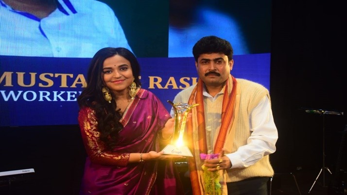 Mohanlal Rashid got Bengal Excellence award