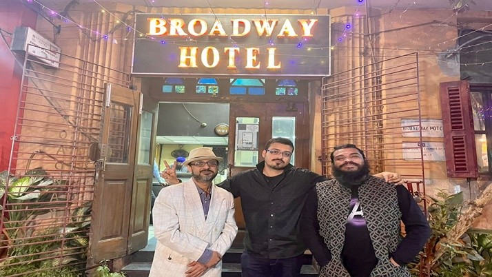 Broadway Hotel with Bangla Band