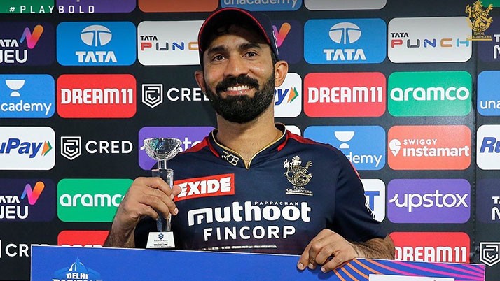 The Royal Challengers won against Delhi, but there was a demand to remove Kohli