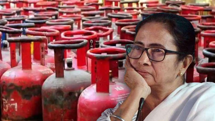 Centre's income is 16 lakh crore by cutting people's pockets, there should be 300 rupees less cooking gas: Mamata