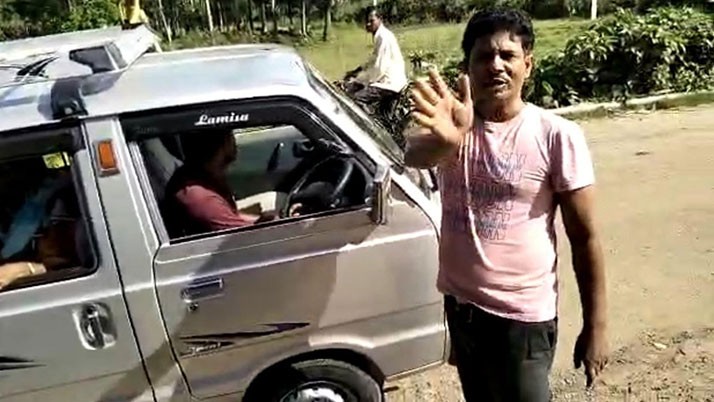 A pregnant car was stopped by threaten in the name of toll collection, a storm of condemnation swept across Birbhum