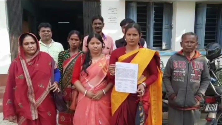 Panchayat members accused of nepotism against Burdwan panchayat chief