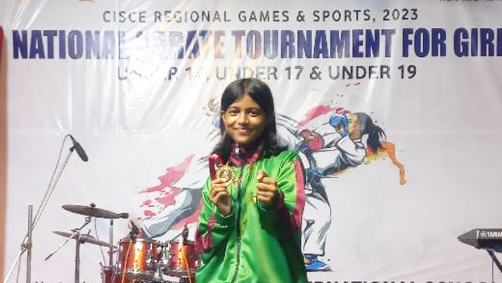 Burdwan's daughter Ishani wins gold in National Karate