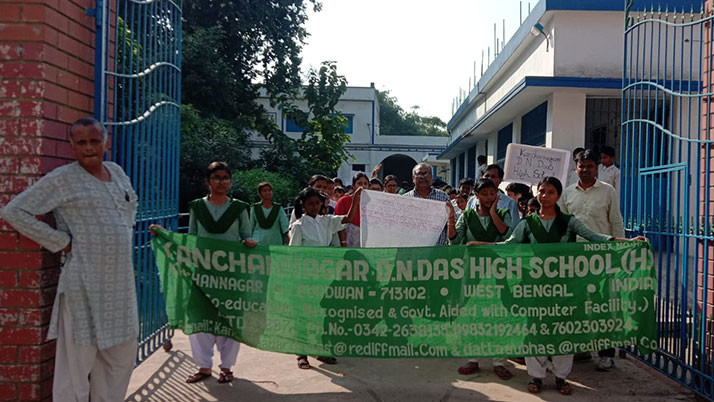 Schools in Burdwan in cleanliness campaign to prevent dengue by welcoming the government initiative