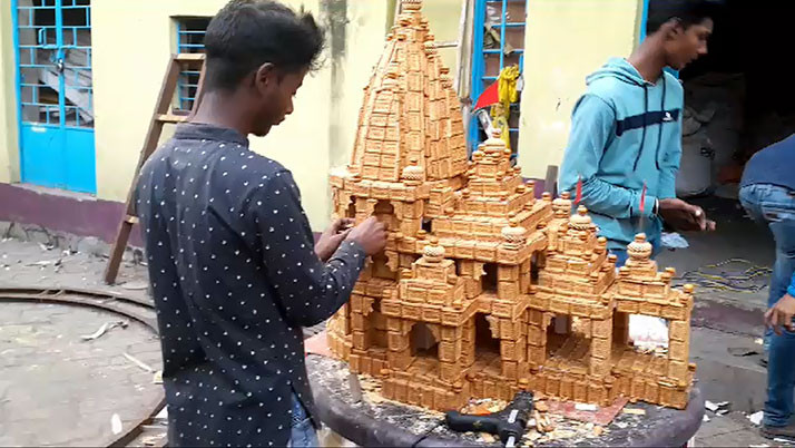 The youth of Durgapur did this in the center of Ram Mandir! Noise all around