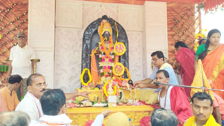 Ayodhya's 'Ramlala' is worshiped in Burdwan, devotees throng