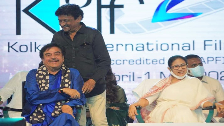 tmc  MP Shatrughan Sinha went against the party line