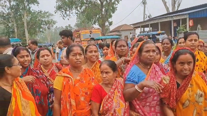 Local residents protest by blocking liquor shops and state roads in the area
