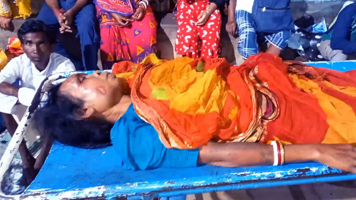 Rush as train enters Burdwan station — at least 12 injured in stampede