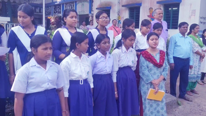 Soul's Blessing: 150th Anniversary of 'Vande Mataram' Celebrated at Kanchannagar Dinanath Das High School