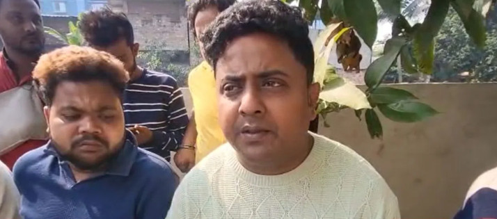 dankuni-councillor-dead-name-voter-list-protest