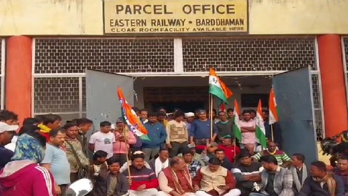 55 motorcycles arrived from Bihar, fueling the conflict between Trinamool and BJP.