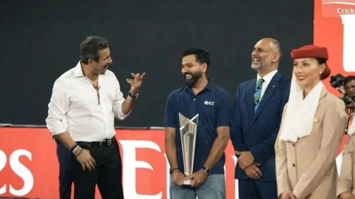 rohit-sharma-wasim-akram-handshake-t20-world-cup-controversy