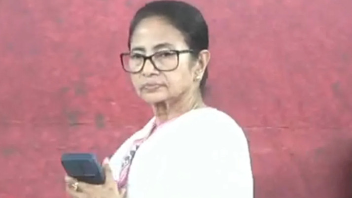 mamata-banerjee-malda-rally-attack-congress-cpm-bjp-malati-pur-election
