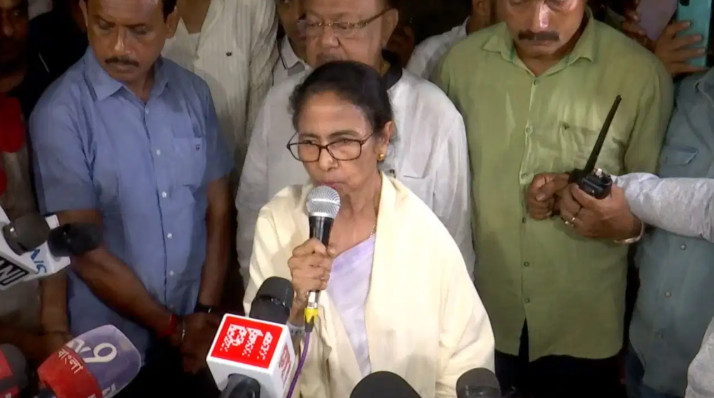 mamata-banerjee-reacts-after-sonarpur-attack