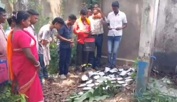 bankura-panchayat-burnt-awas-yojana-documents-row-after-government-change