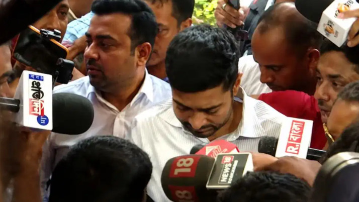 arrest-warrant-issued-against-sumit-roy-close-aide-of-abhishek-banerjee-in-land-fraud-case
