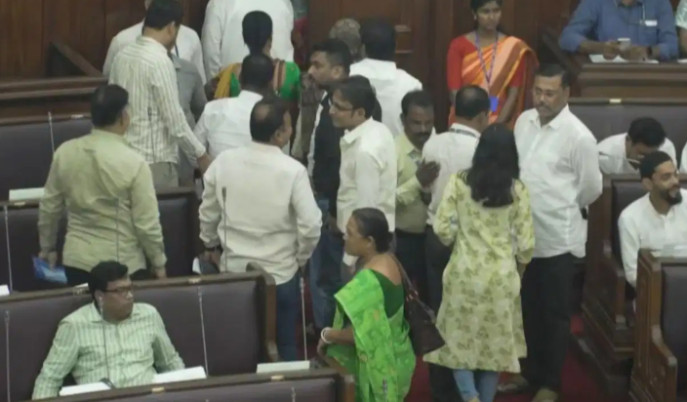 obc-bill-vote-TMC-ritabrata-banerjee