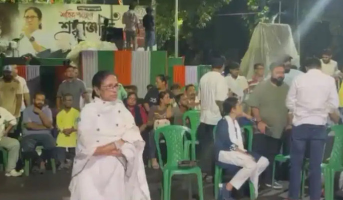 tmc-21-july-stage-vandalism-allegation-mamata-banerjee