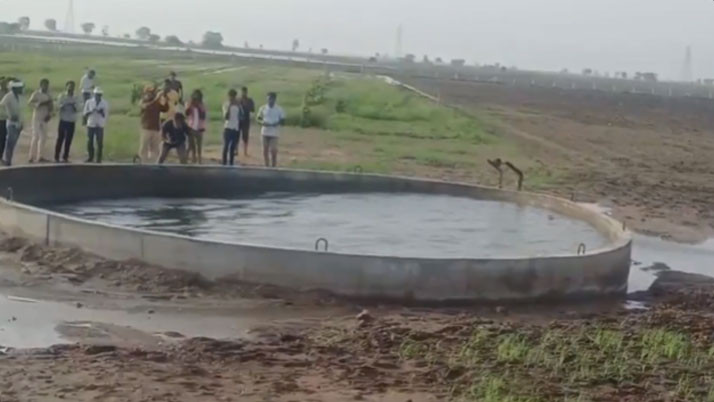 Well water mysteriously rippling; administration rules out earthquake; GWRI expert team investigating.