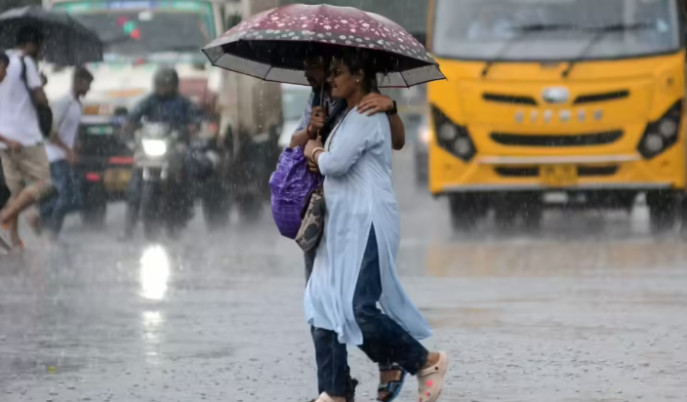 west-bengal-weather-rain-forecast-low-pressure-heavy-rain-alert-kolkata-north-bengal