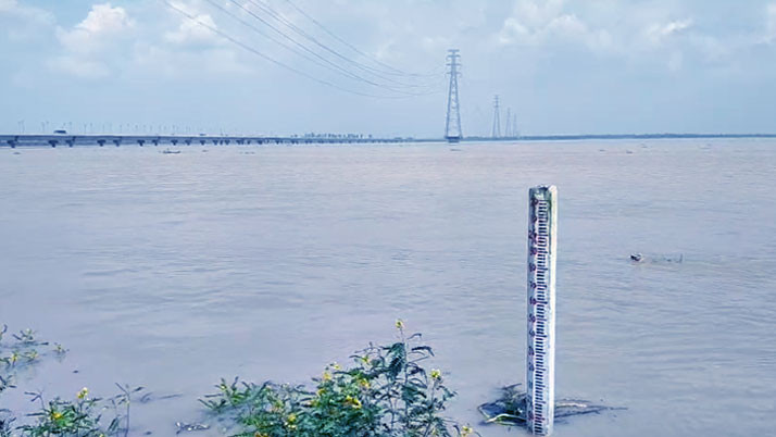 Ganga water levels may rise further; anxiety mounts among riverside residents over flood fears.