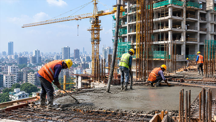 Tragic end for two workers from Malda in Mumbai: while working at a height of 50 feet, they suddenly fell to their deaths.