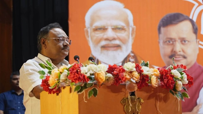 Major reshuffle in the BJP's organization in West Bengal.