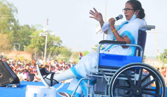 mamata-banerjee-leg-injury-medical-report-legal-notice