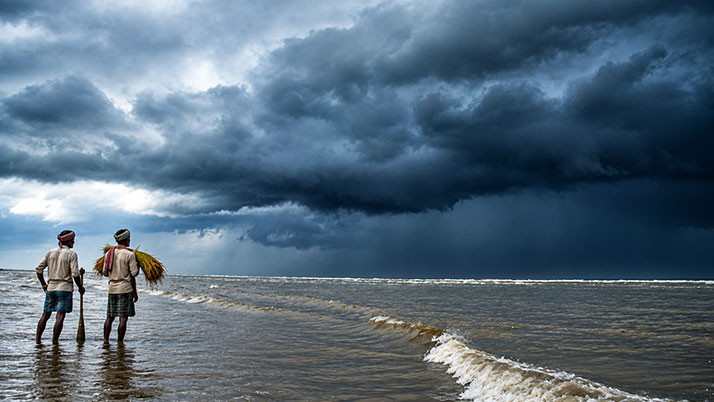 'Arnab' is intensifying in the Bay of Bengal! Where will this super cyclonic storm make landfall on Wednesday? And how much rainfall can be expected across Bengal?