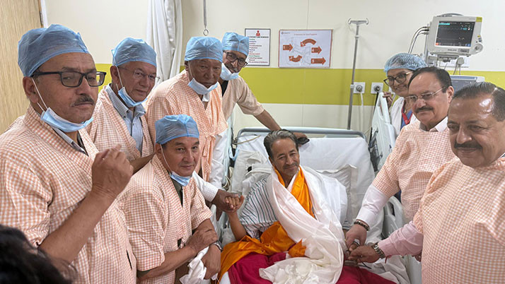 Sonam Wangchuk Ends His Hunger Strike After 26 Days Amid CJP Protest after PM Modi's announcement